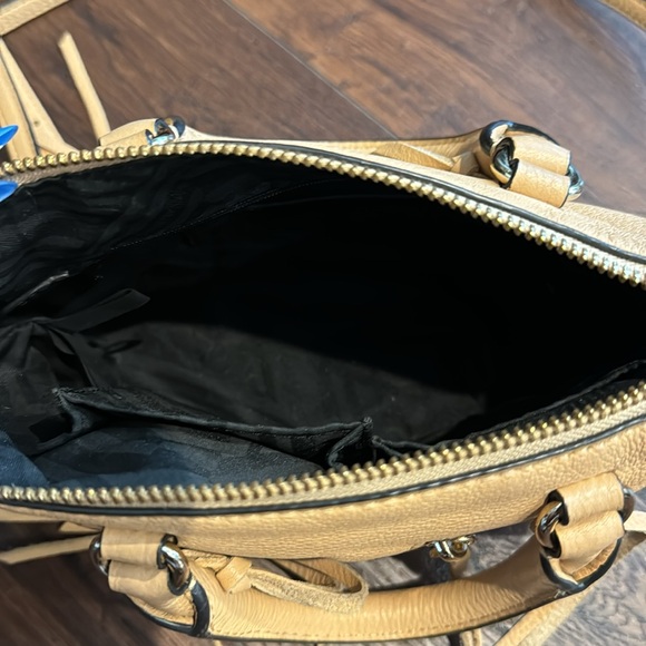 Rebecca Minkoff Pre Loved Boho Tan MOTO Crossbody Bag with top zipper. - Picture 4 of 8